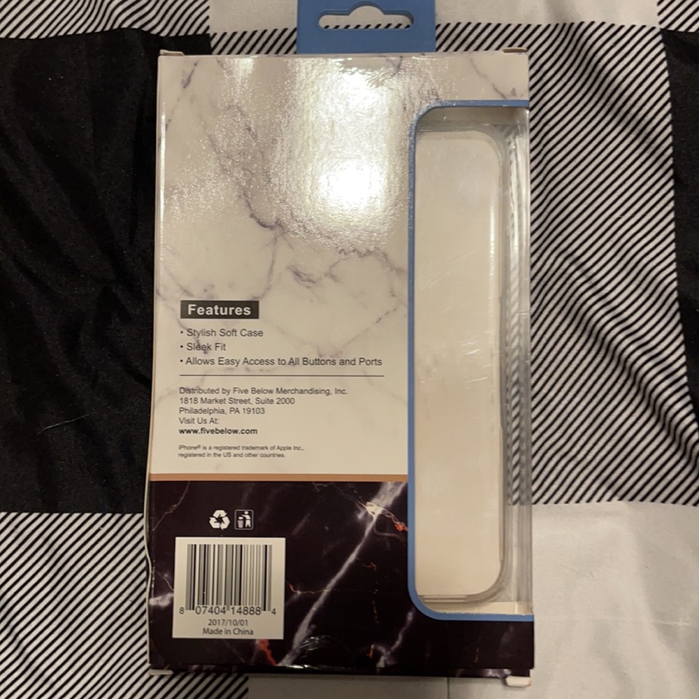 Phone case - Picture 2 of 2